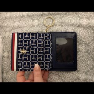 NEW TOMMY HILFIGER navy leather keychain wallet